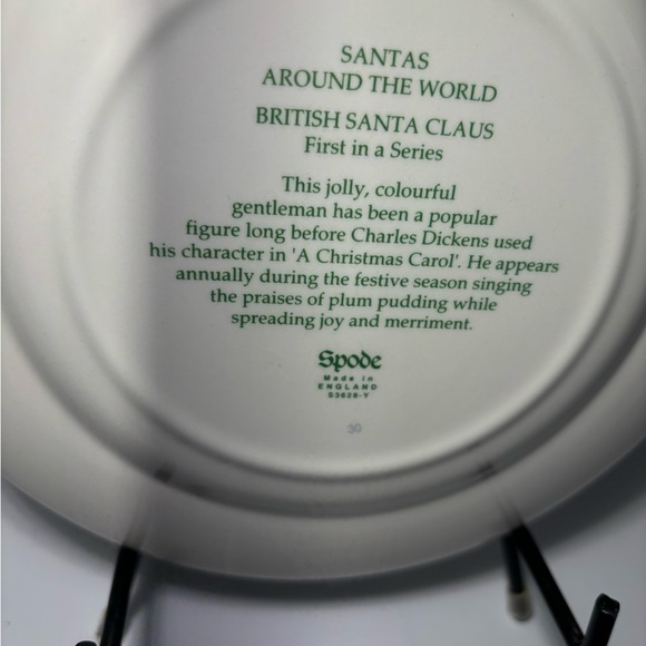 Spode Santas Around The World Plate 7.75”Christmas Tree Green Trim England VTG - Picture 4 of 8
